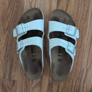 Birkenstock Women's Arizona Sandals - Textured White